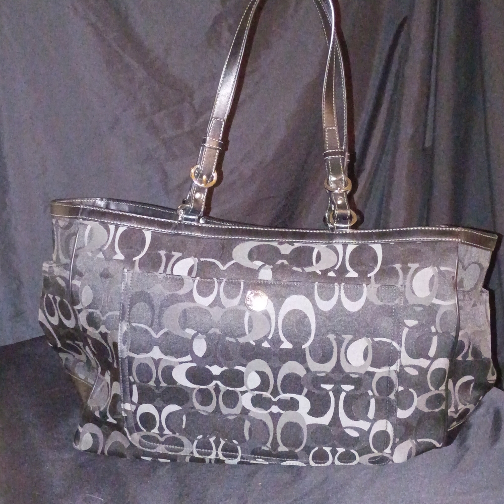 Coach Diaper bag with changing pad and dust bag
